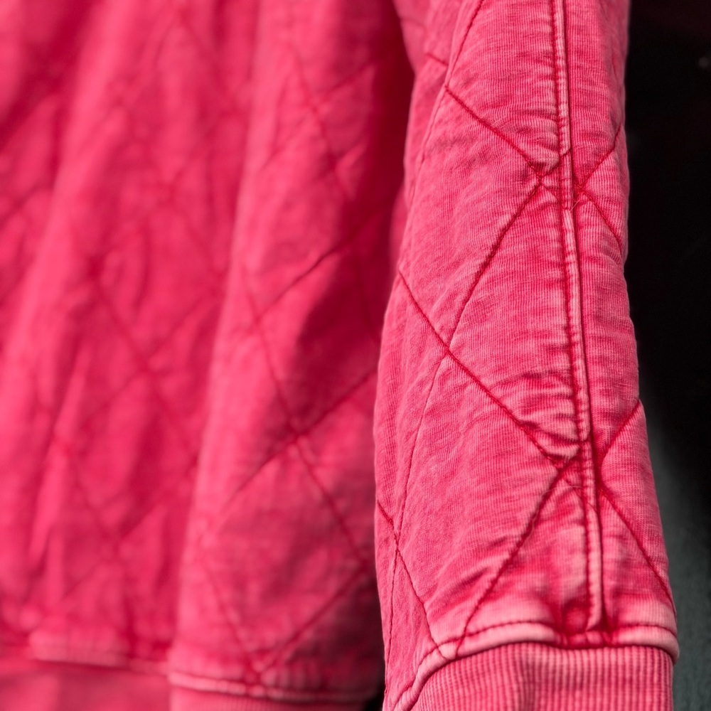 Gameday Couture Vibrant Red Pink Quilted Pullover Warm Soft Polished Style - Picture 5 of 5